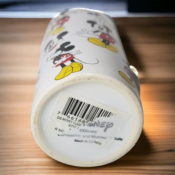 Disney's Large Mikey's Travel Ceramic Mug w/ Lid White with Mickey Mouse Poses - Picture 6 of 8